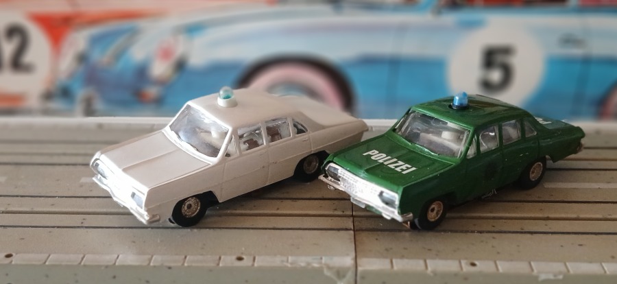 4877 Opel Diplomat Politibil